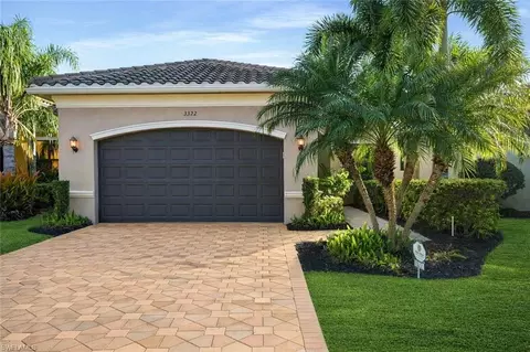 3322 Baltic Dr, Naples, FL 34119