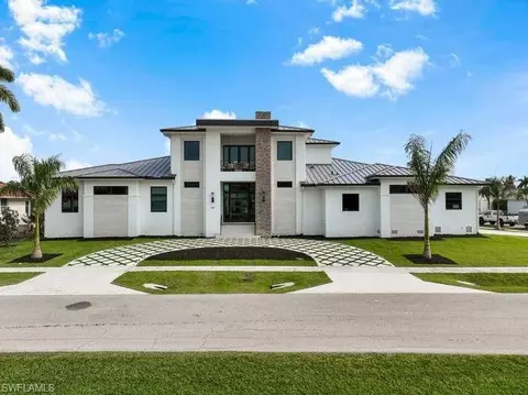 661 Amber Dr, Marco Island, FL 34145