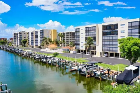 4491 Bay Beach Ln #111, Fort Myers Beach, FL 33931