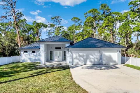 1853 Della Dr, Naples, FL 34117