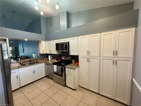 501 Lake Louise Cir #203, Naples, FL 34110