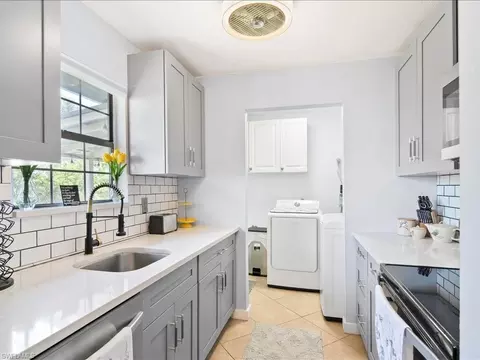 2469 Florida Ave, Naples, FL 34112 photo 16