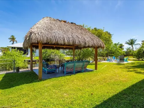2469 Florida Ave, Naples, FL 34112 photo 6