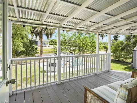 2469 Florida Ave, Naples, FL 34112 photo 28