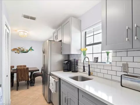 2469 Florida Ave, Naples, FL 34112 photo 14