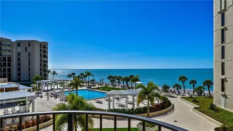 3215 Gulf Shore Blvd N #303N, Naples, FL 34103