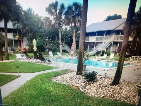 1251 7th Ave N #306, Naples, FL 34102