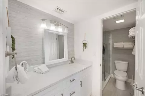 Bath - 232 Palm Dr #1, Naples, FL 34112 photo 1 of 4
