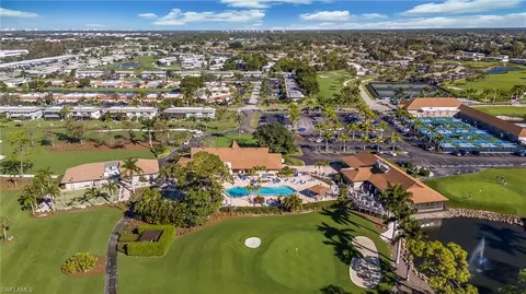 View/Area - 232 Palm Dr #1, Naples, FL 34112 photo 5 of 8