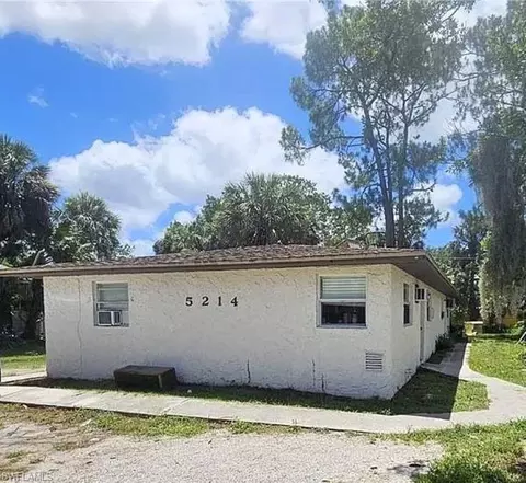 5214 Sholtz St Apt Ab St #A+B, Naples, FL 34113