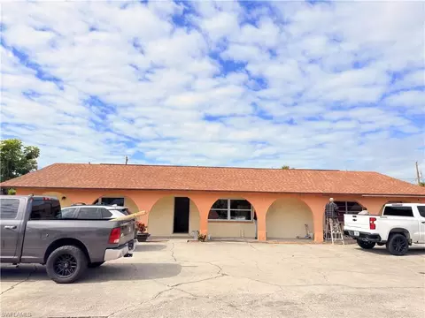 2241 Sunshine Blvd, Naples, FL 34116