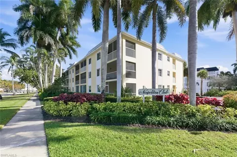 900 8th Ave S #103, Naples, FL 34102