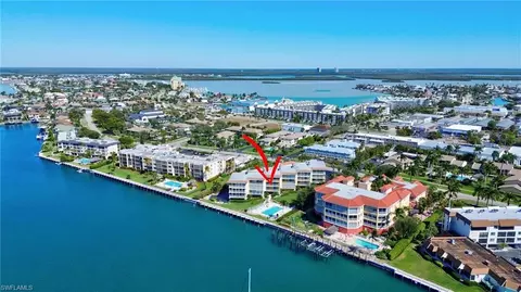 816 W Elkcam Cir #303, Marco Island, FL 34145