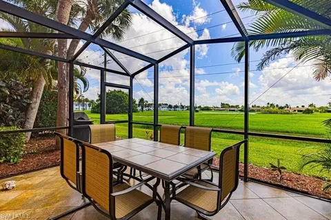 3832 Snowflake Ln #1207, Naples, FL 34112