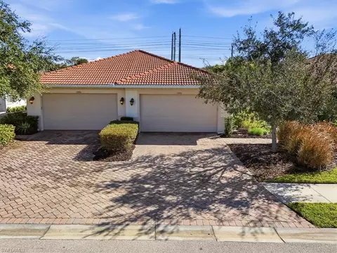 13390 Kent St, Naples, FL 34109