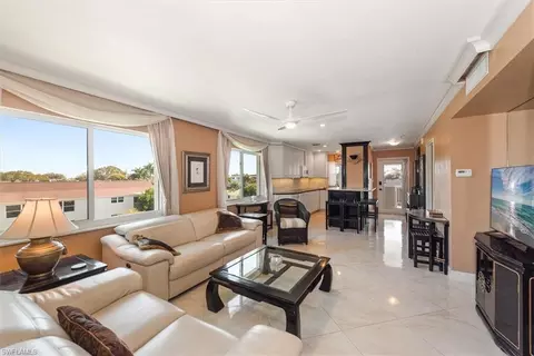 498 Broad Ave S #H498, Naples, FL 34102