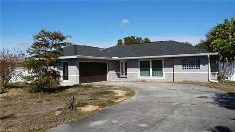 227 SE 45th Ter, Cape Coral, FL 33904