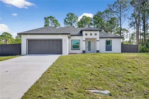 801 Pinecastle Dr, Lehigh Acres, FL 33974
