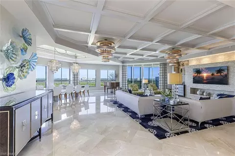 295 Grande Way #PH-2, Naples, FL 34110