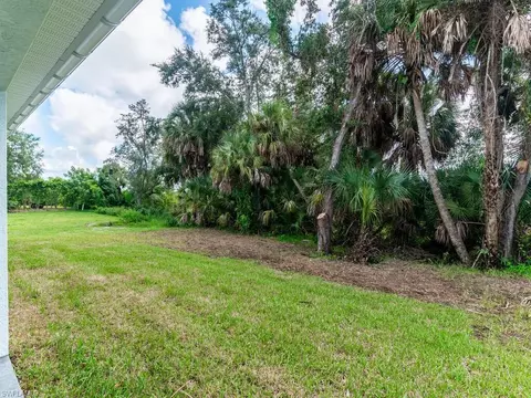 Exterior - 200 Cays Dr, Naples, FL 34114 photo 3 of 4