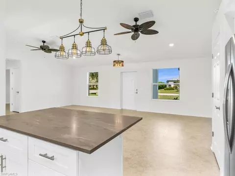 Living - 200 Cays Dr, Naples, FL 34114 photo 6 of 7