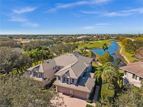 3099 Lancaster Dr #704, Naples, FL 34105
