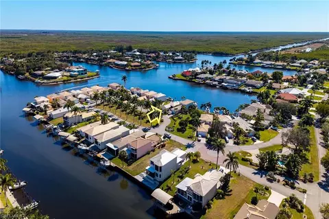 148 Eveningstar Cay, Naples, FL 34114