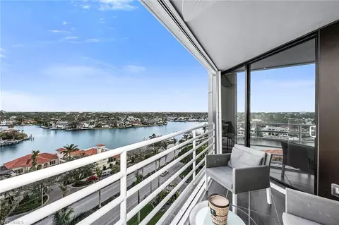 4751 Gulf Shore Blvd N #1104, Naples, FL 34103