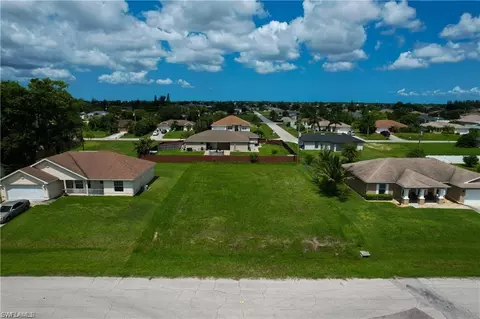 1030 NE 3rd Ave, Cape Coral, FL 33909