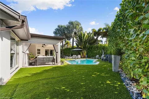 2570 Crayton Rd, Naples, FL 34103 photo 9