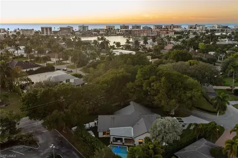 2570 Crayton Rd, Naples, FL 34103 photo 33