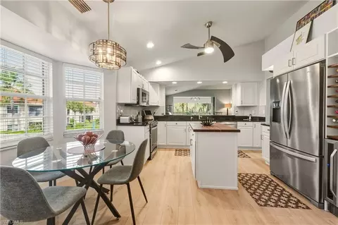 6185 Reserve Cir #1403, Naples, FL 34119
