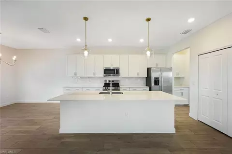 20669 Greenwich Pl, Estero, FL 33928 photo 9