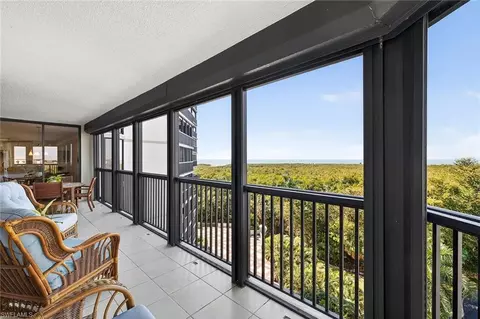 6075 Pelican Bay Blvd #706, Naples, FL 34108