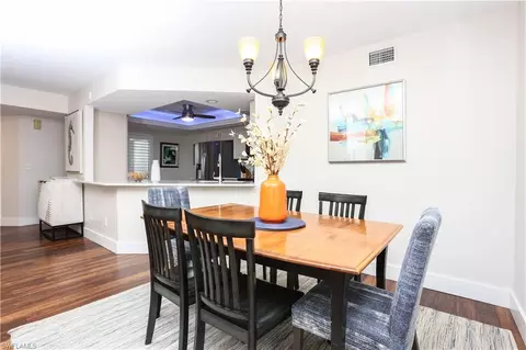 592 Beachwalk Cir #N105, Naples, FL 34108