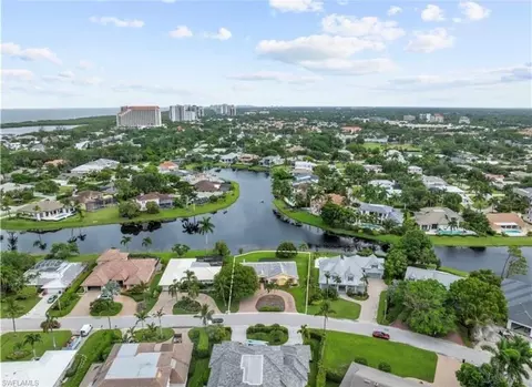 497 Devils Ln, Naples, FL 34103 photo 2