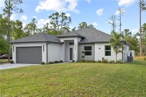3433 66th Ave NE, Naples, FL 34120