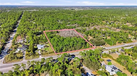 Nnnn Golden Gate Blvd W, Naples, FL 34120
