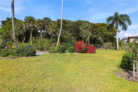 Exterior - 215 Cypress Way E #E3, Naples, FL 34110 photo 5 of 15