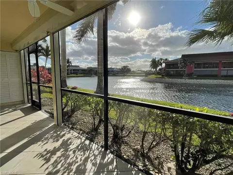 4640 Chantelle Dr #N106, Naples, FL 34112