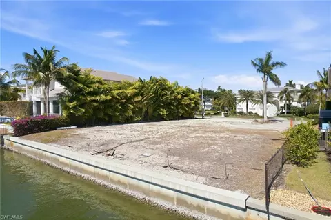 1670 Dolphin Ct, Naples, FL 34102 photo 20