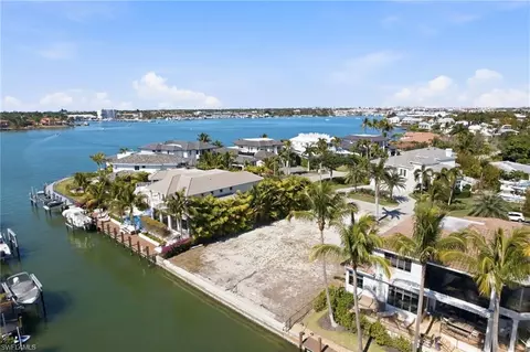 1670 Dolphin Ct, Naples, FL 34102 photo 7