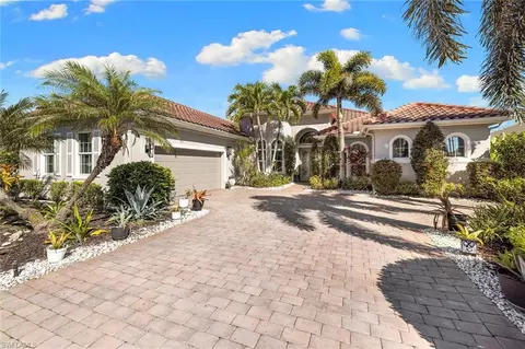 12137 Wicklow Ln, Naples, FL 34120