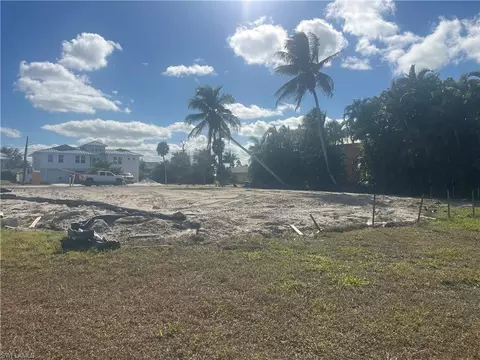 4822-4824 Esplanade St, Bonita Springs, FL 34134