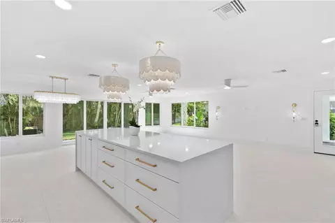 Kitchen - 17 Knights Bridge Rd, Naples, FL 34112 photo 2 of 5
