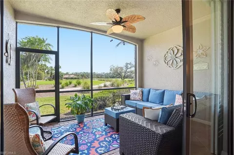 9844 Venezia Cir #711, Naples, FL 34113