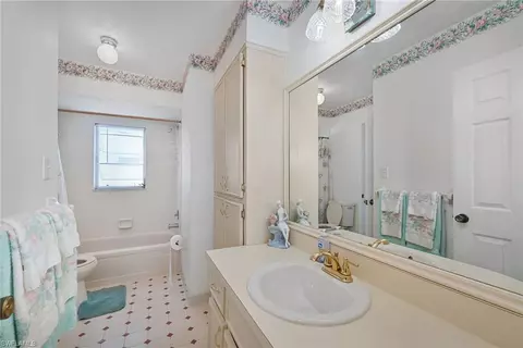 Bath - 693 95th Ave N, Naples, FL 34108 photo 2 of 2