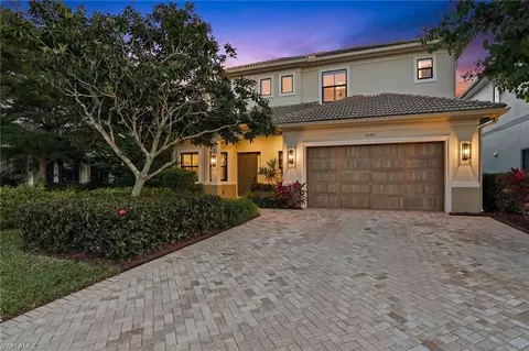 2867 Coco Lakes Dr, Naples, FL 34105