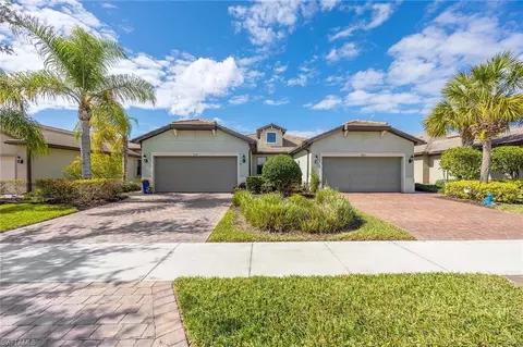 7639 Jacaranda Ln, Naples, FL 34114 photo 5