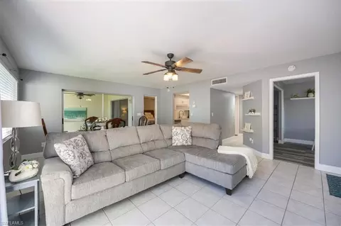 3036 Kings Lake Blvd #7564, Naples, FL 34112